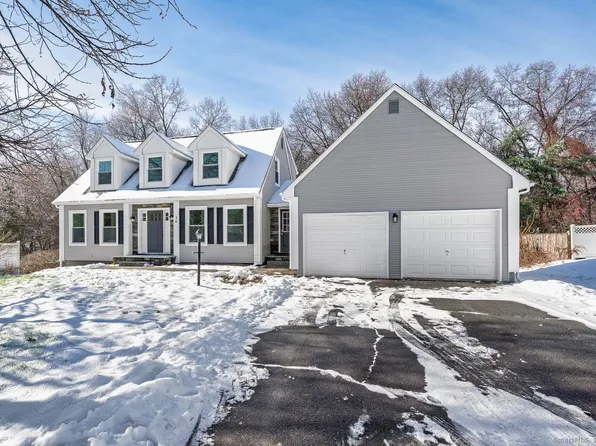 16 Landing Circle, Windsor, CT 06095