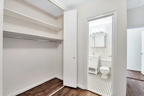 Rented by Harlington | media 12