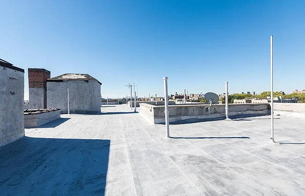 Rented by Clove Realty LLC | media 31