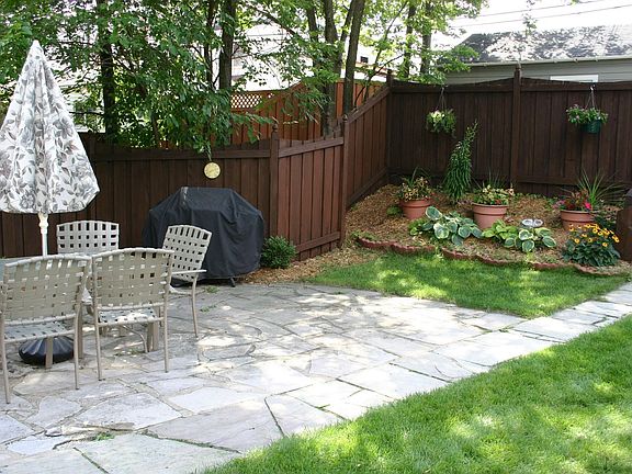 Lovely garden and patio area