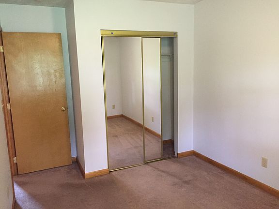 2nd Bedroom w/Closet