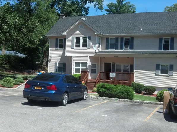 3230 Lexington Ave APT 13, Mohegan Lake, NY 10547