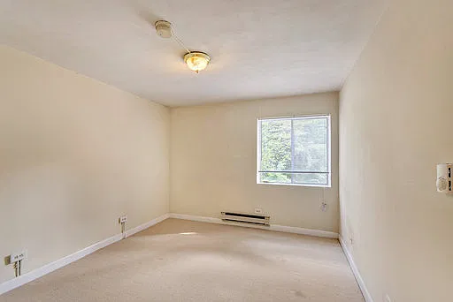 1800 Jefferson Park Ave — Photo 2