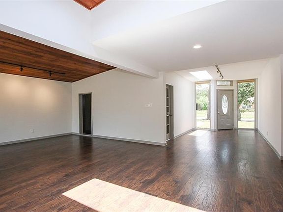 4th image of 6509 Birdwood Rd