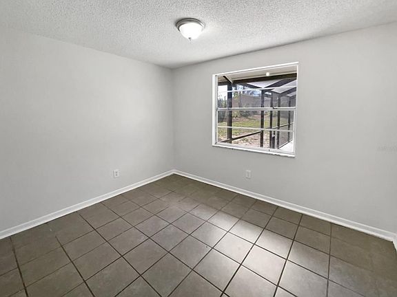 4th image of 248 Delta Leaf Way