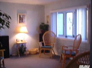 1066 Bay Shore Ave, Bay Shore, NY 11706