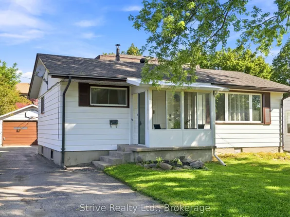 7 Admiral Rd, Ajax, ON L1S 2N8