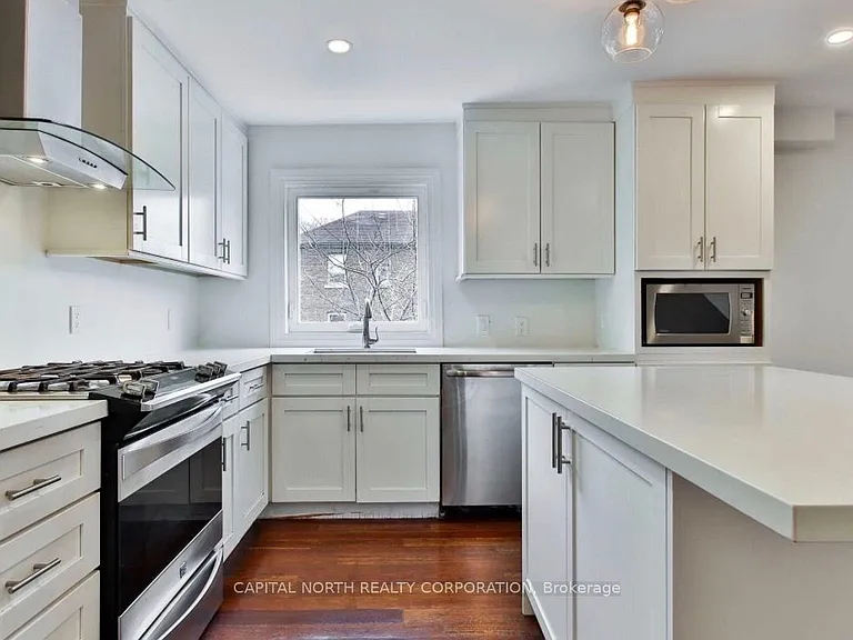 43 Glen Manor Dr #LOWER — Photo 3