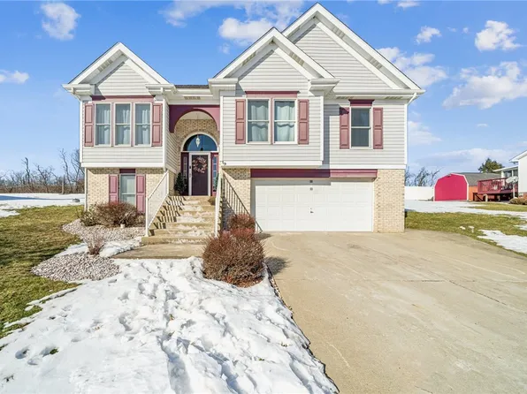 19 Longview Dr, Avella, PA 15312