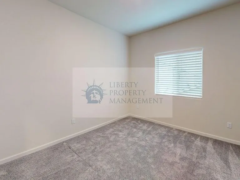 636 Granada Ct — Photo 12