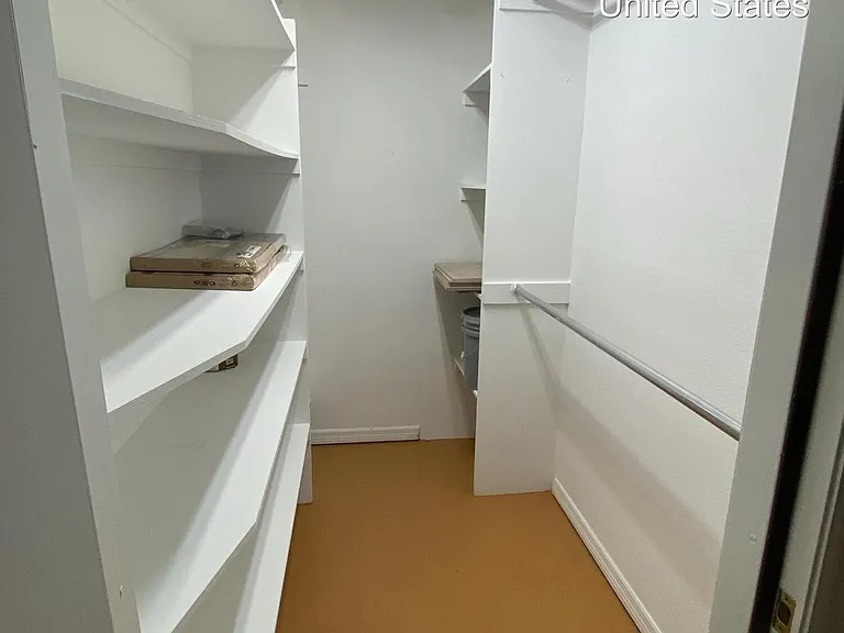 2640 Brookshire Cir — Photo 27