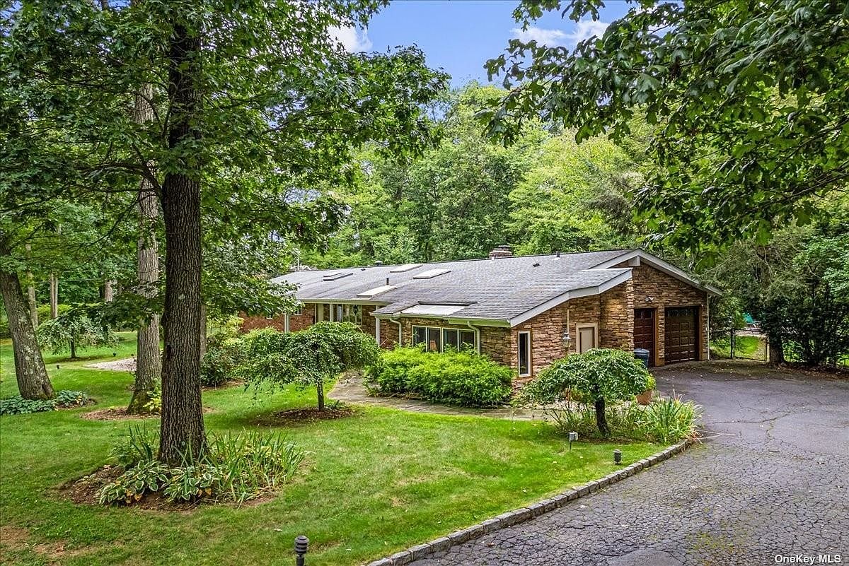 1 The Hollows, Syosset, NY 11791 Zillow