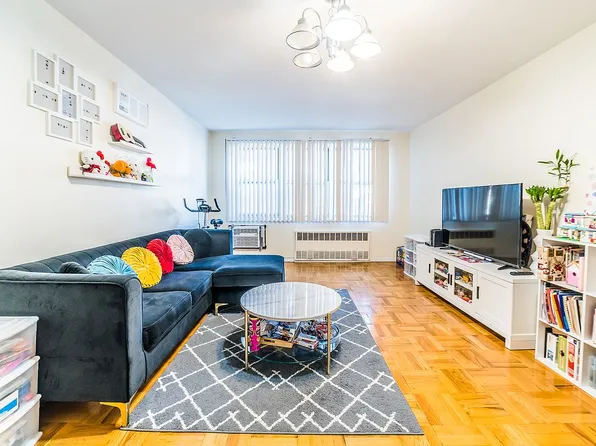 9230 56th Ave APT 1F, Flushing, NY 11373