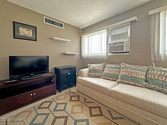 5th image of 1755 S Jones Blvd APT R207