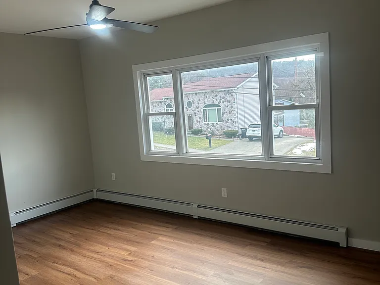 2209 Ash St — Photo 9