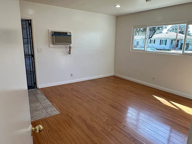 5544 McCulloch Ave #AAA — Photo 7