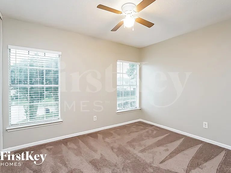 2410 Planters House Ln — Photo 9