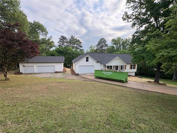 569 Tinker Bell Cir, Flintstone, GA 30725