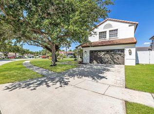 1910 NW 180th Way, Pembroke Pines, FL 33029