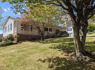 37 Sunset Dr, Swannanoa, NC 28778