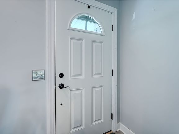 3rd image of 336 Beckwith Rd