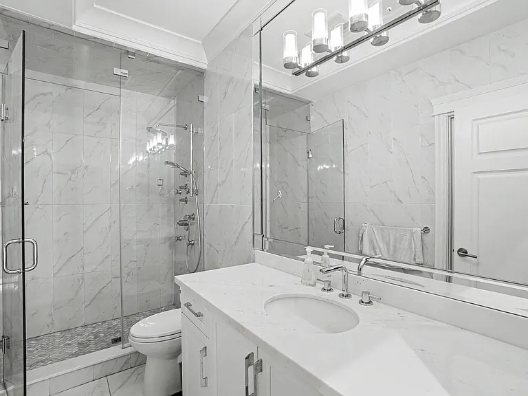 4433 Wallace St — Photo 36