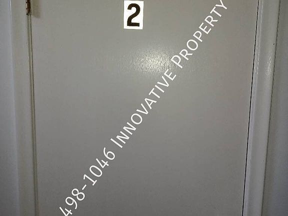 3rd image of 3462 Ridgecliffe Dr APT 2