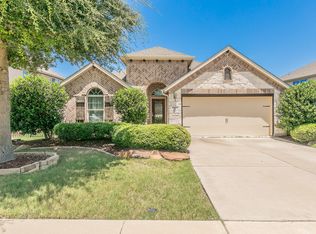 10412 Unity Dr, Fort Worth, TX 76108