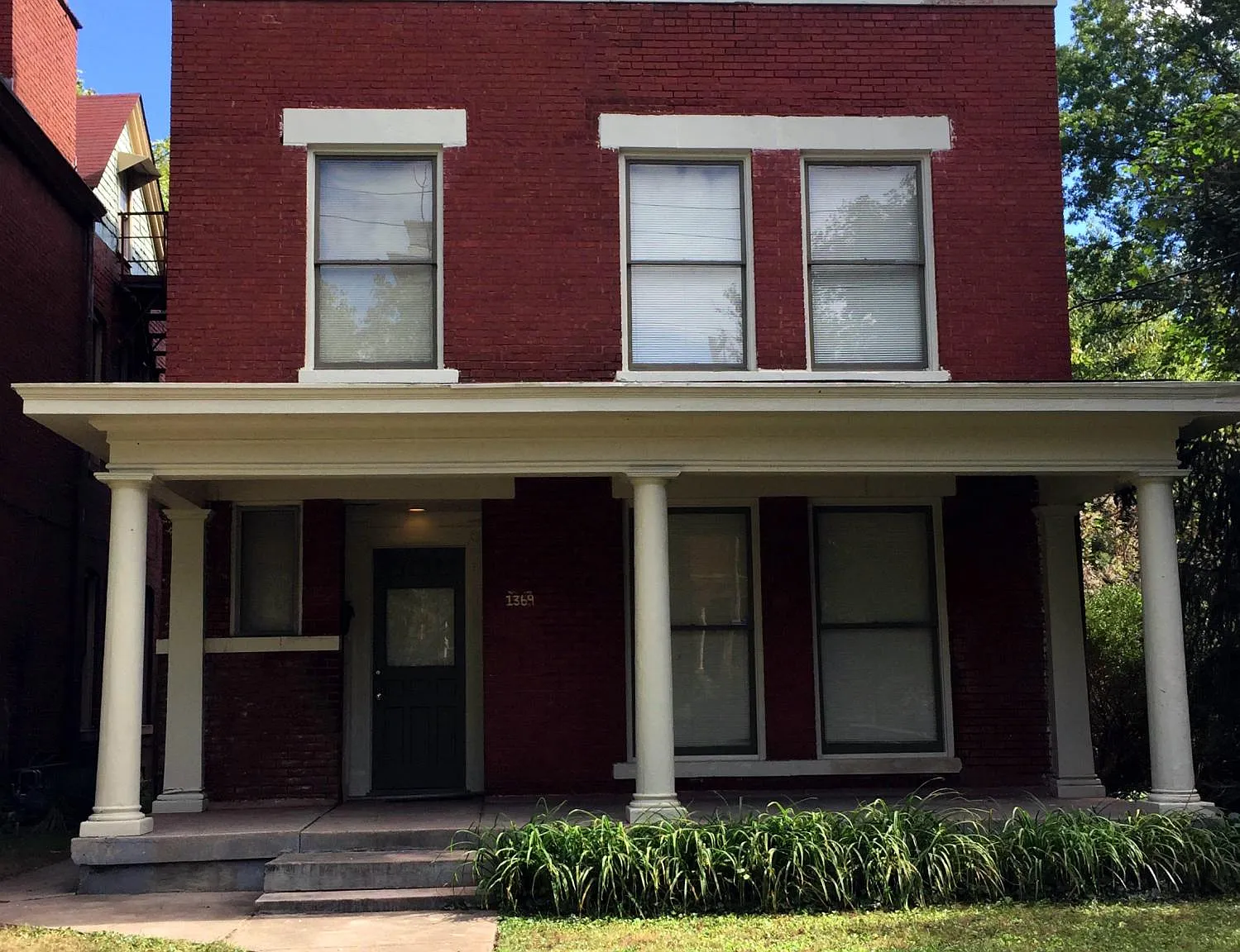 3 bed, 2.5 bath, 1700 sqft, $1,500 — Photo 2