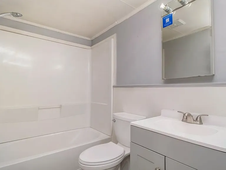 20954 Rensselaer St — Photo 18