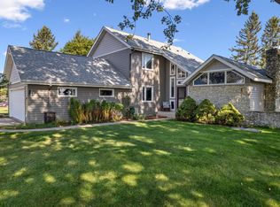 1376 Skyline Dr, Winona, MN 55987