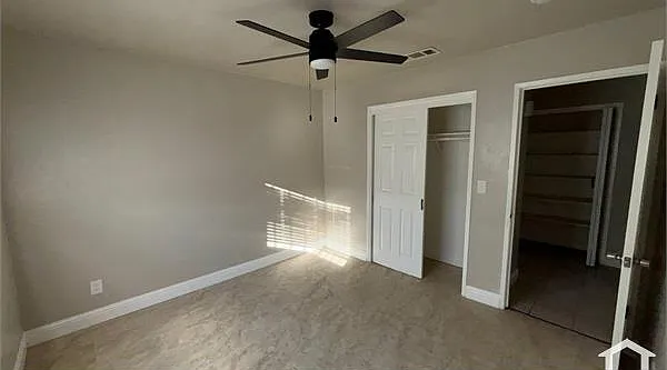 3 bed, 1000 sqft, $2,500 — Photo 2