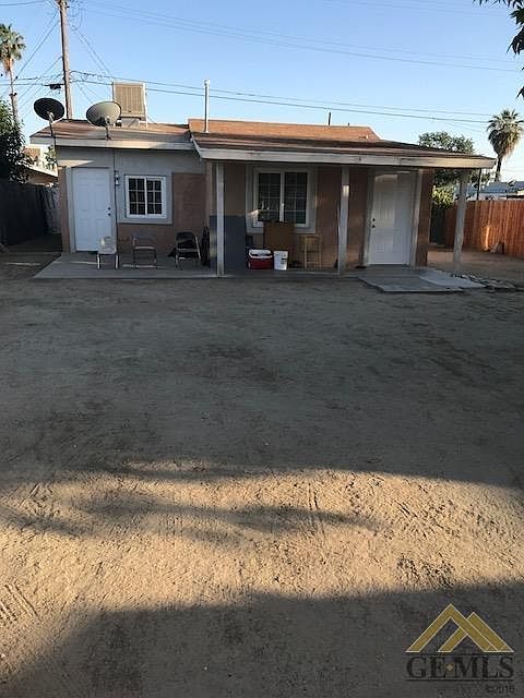 2nd image of 227 E 6th St