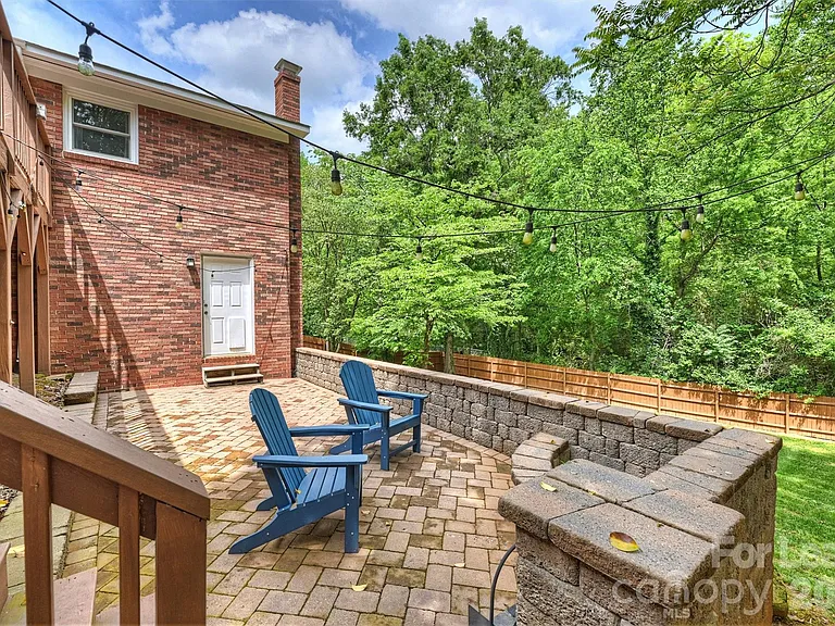 2027 Wensley Dr — Photo 20