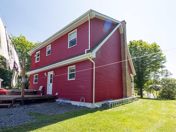 5th image of 27 Greenridge Dr