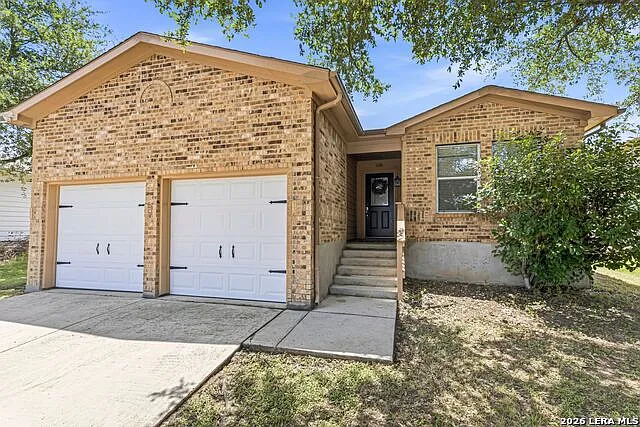 3 bed, 2.0 bath, 1758 sqft, $1,750 — Photo 2