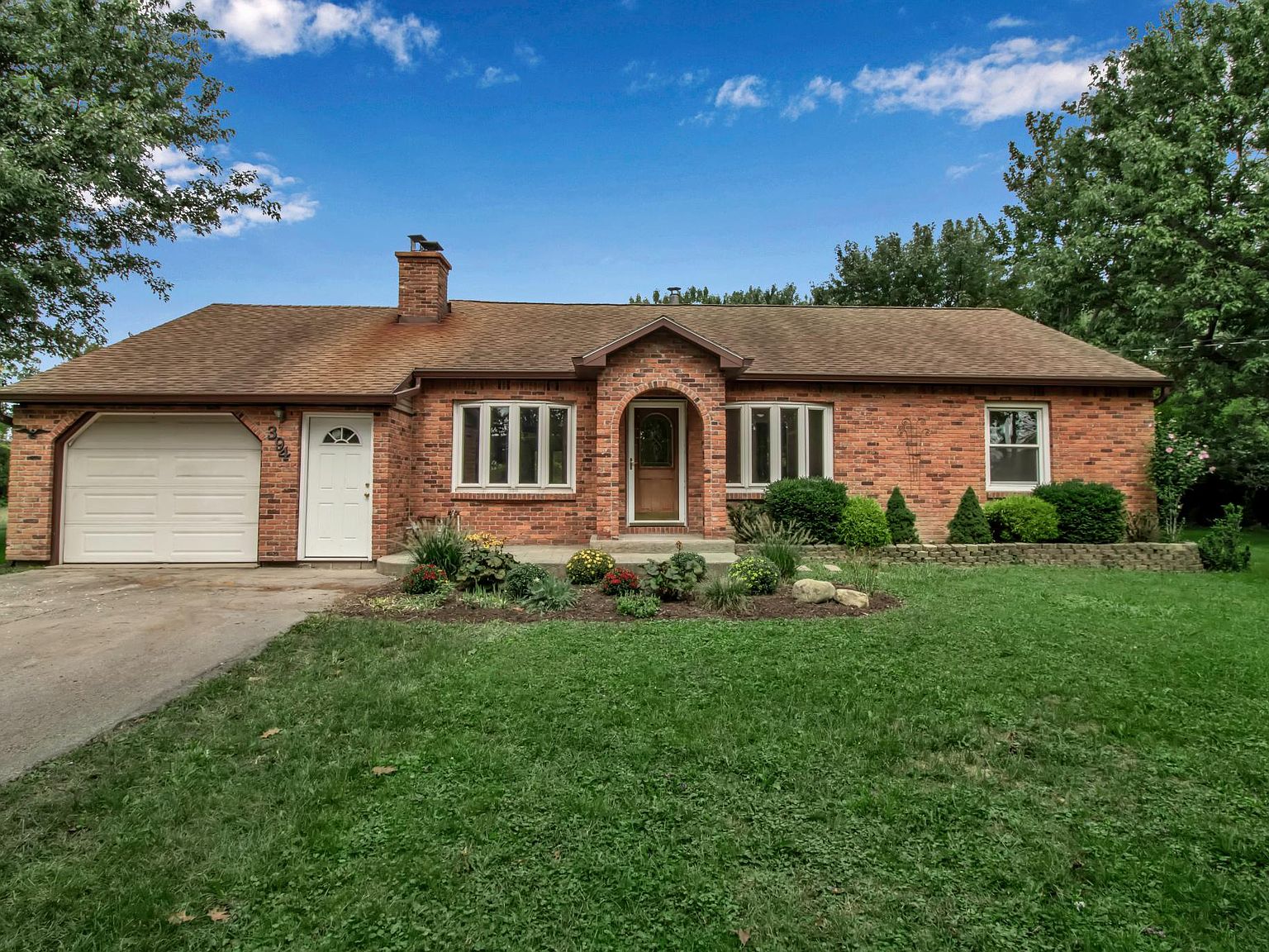 394 Quaker Rd, East Aurora, NY 14052 Zillow