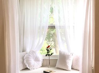 1009 Williams Blvd, Springfield, IL 62704