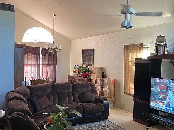 5th image of 9509 Essex Court