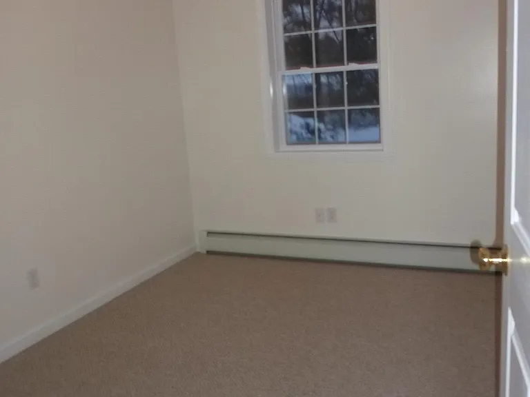 135 McMullen Rd — Photo 3