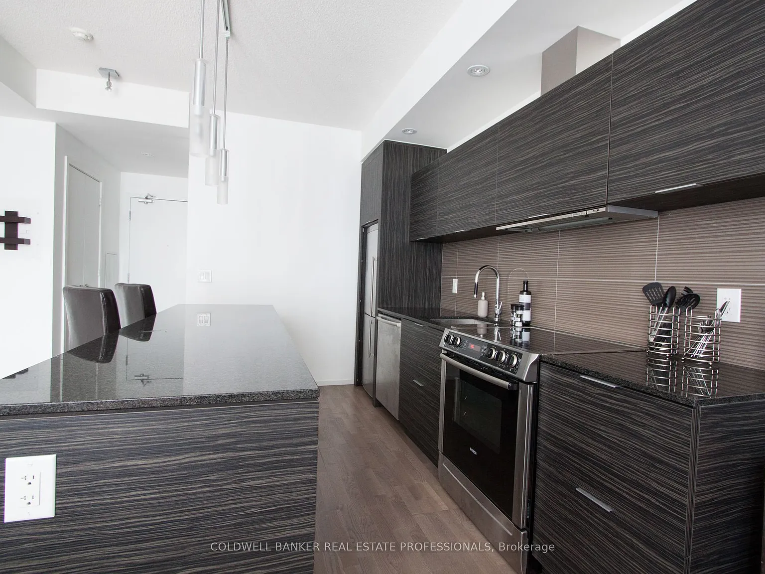 1 bed, $2,550 — Photo 2