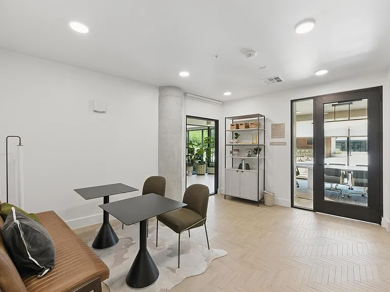 2209 S 1st St #321 — Photo 31