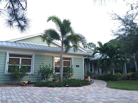 2nd image of 7869 SE Meadow Park Ave