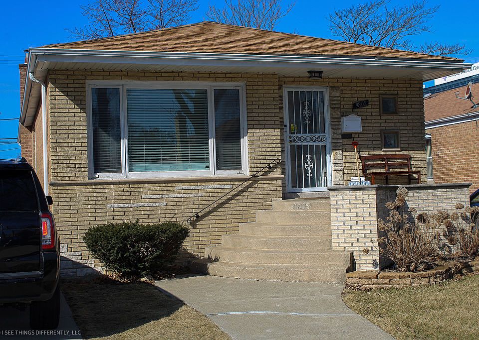 1st image of 9802 S Claremont Ave