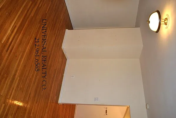 Rented by Universal Realty Group | media 34