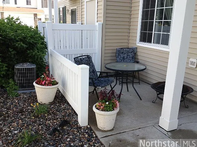 2 bed, 1450 sqft, $1,850 — Photo 2