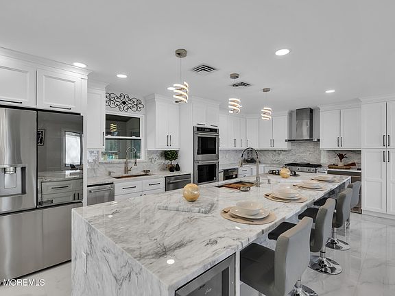 2nd image of 64 Stevens Road