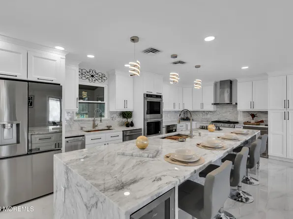 64 Stevens Road, Toms River, NJ 08755