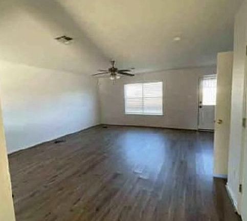 Additional Living Room