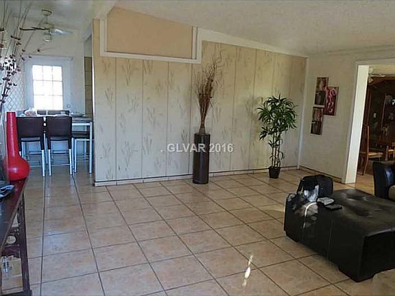 5th image of 2752 Hermosa St